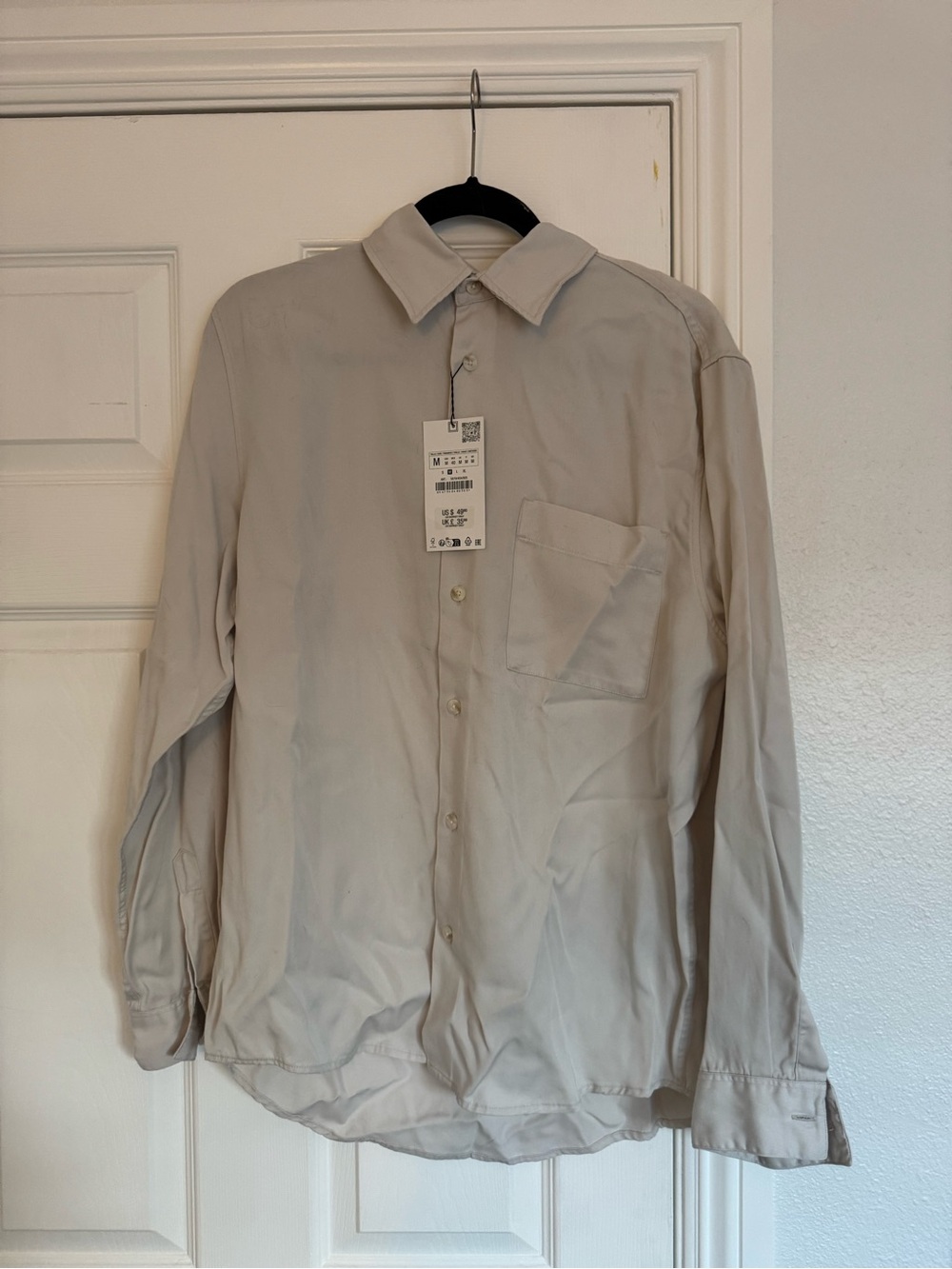 Men's Beige Long-Sleeve Button-Up Shirt